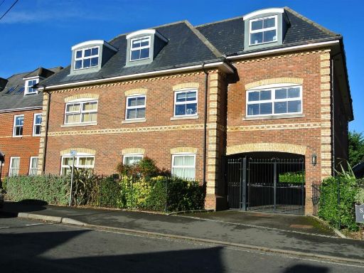 Similar property image