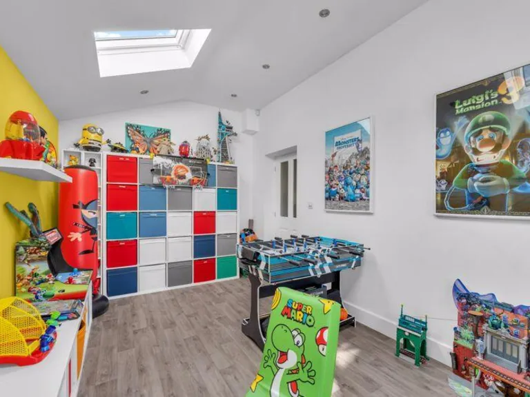 property Compatible Images}