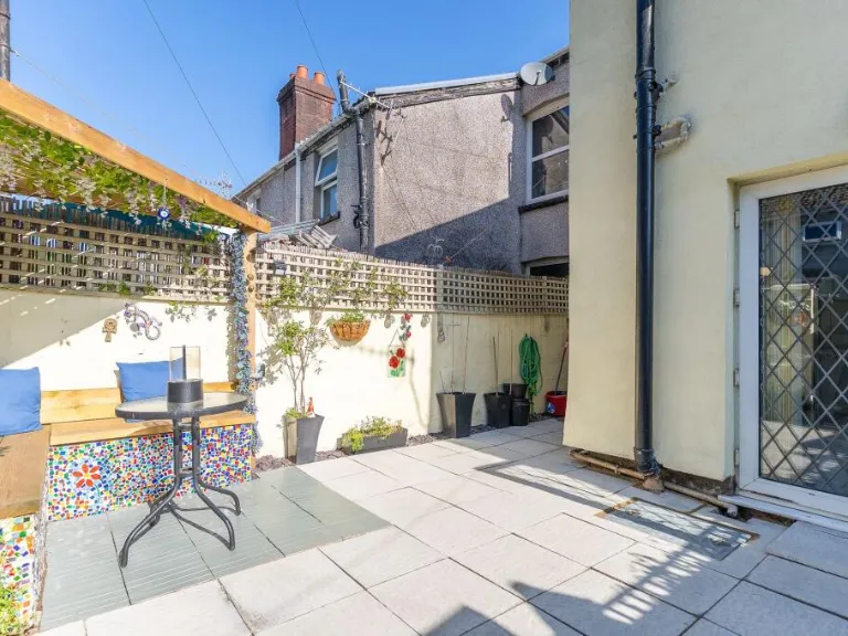 property Compatible Images}