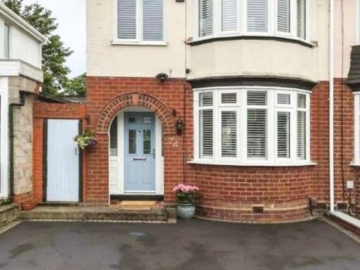 Similar property image