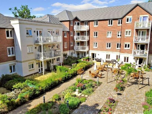 Similar property image