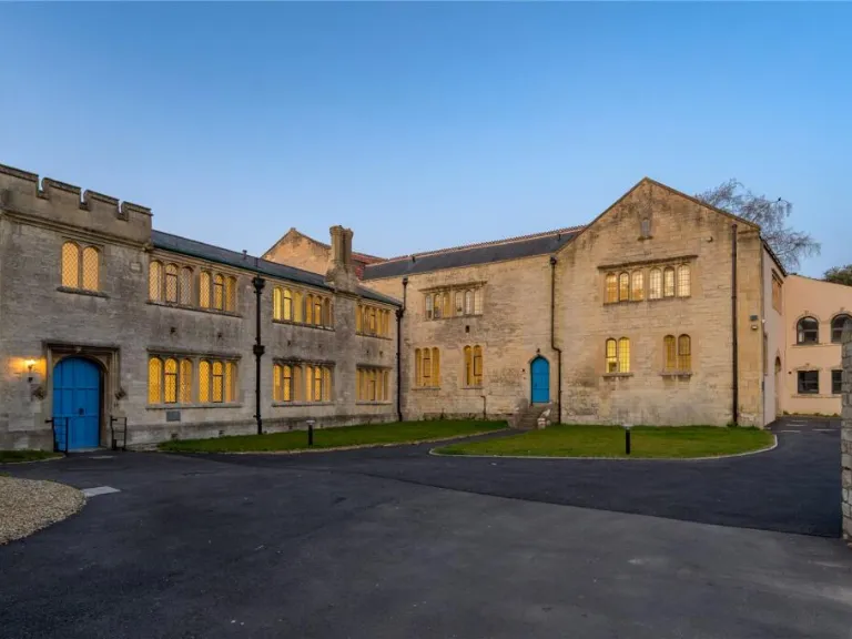 property Compatible Images}