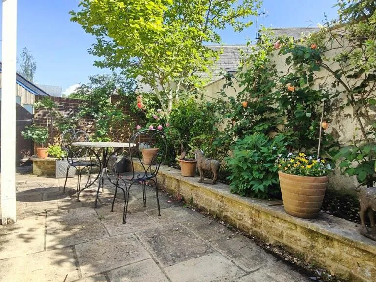 property Compatible Images}