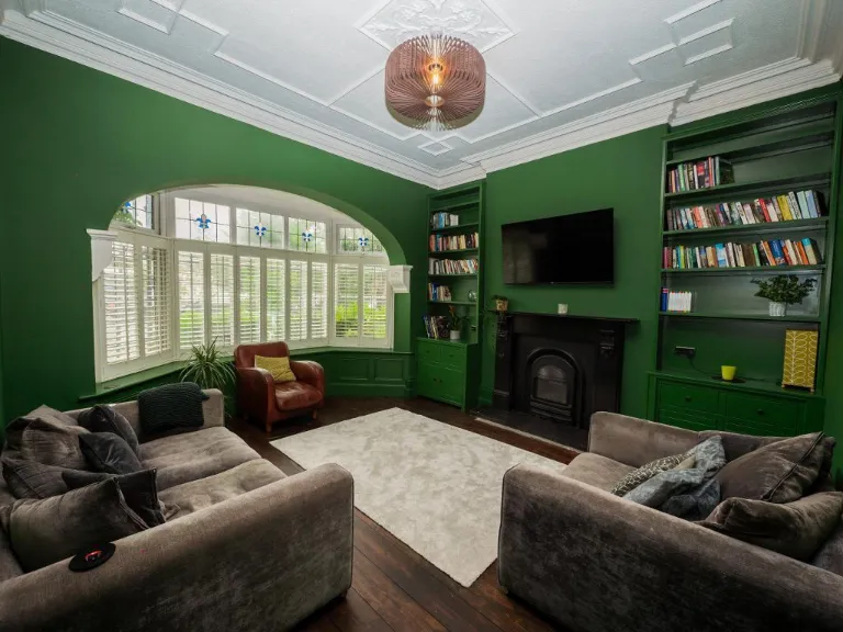 property Compatible Images}