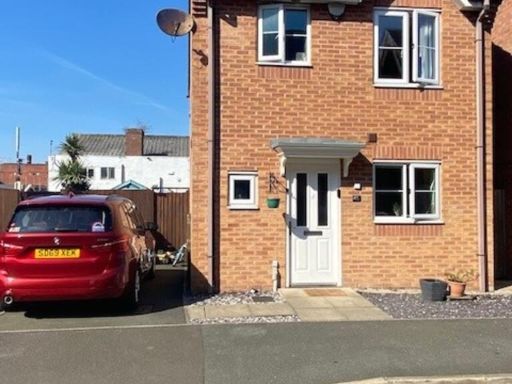 Similar property image
