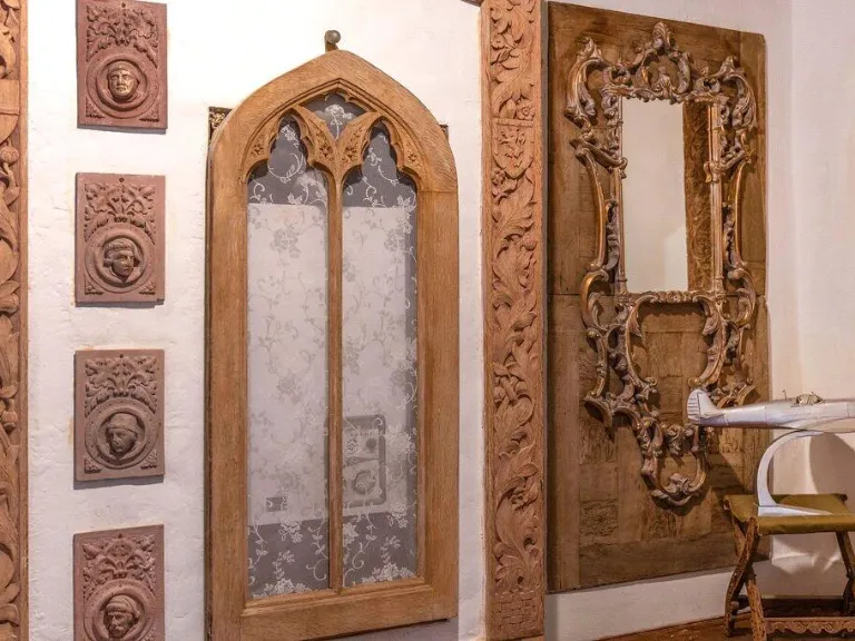 property Compatible Images}