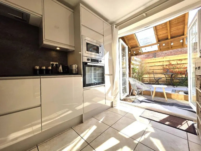 property Compatible Images}