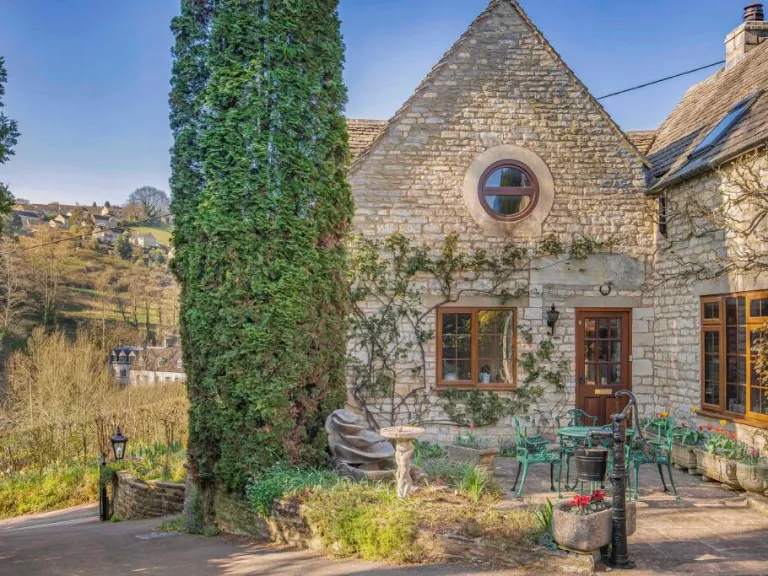 property Compatible Images}