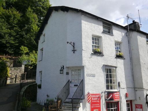 Similar property image