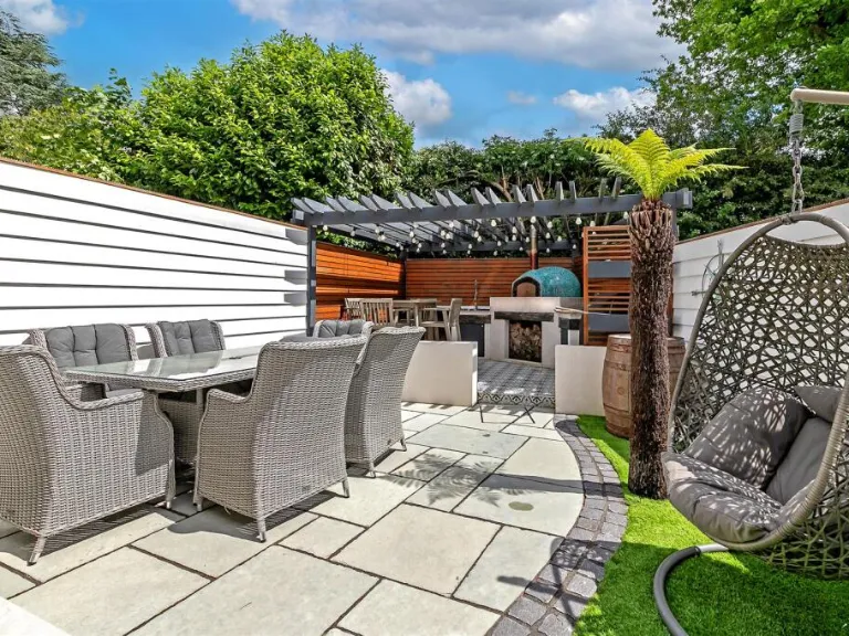 property Compatible Images}