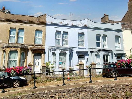 Similar property image