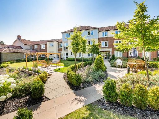 Similar property image