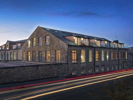 Similar property image