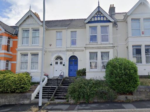 Similar property image