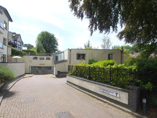 Similar property image