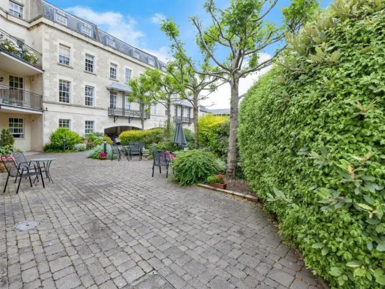 property Compatible Images}