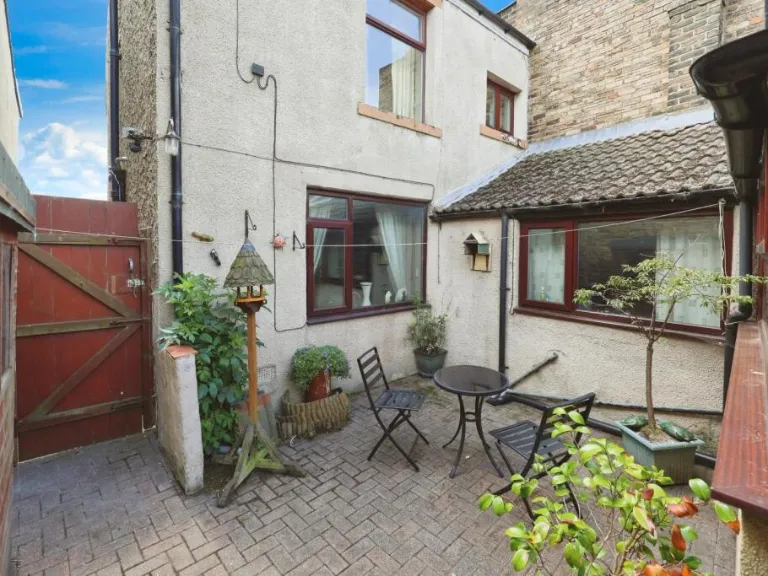 property Compatible Images}