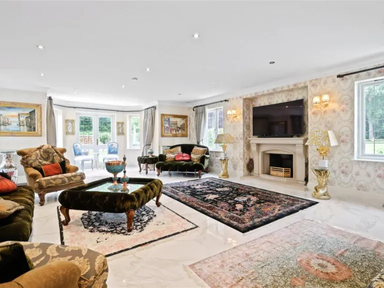 property Compatible Images}