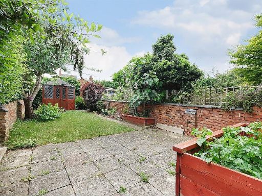 Similar property image