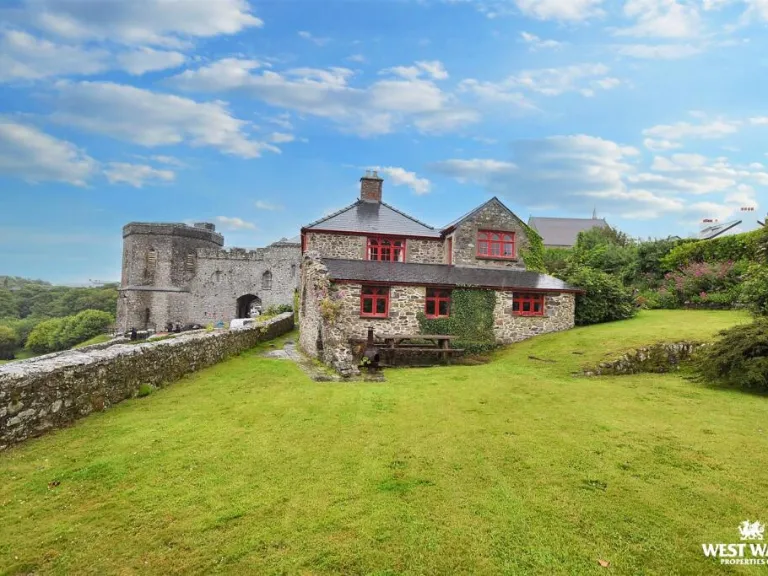 property Compatible Images}