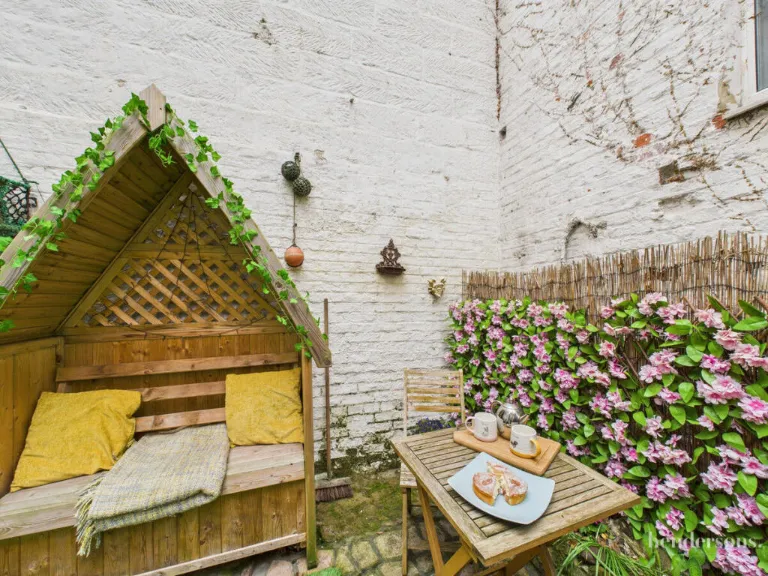 property Compatible Images}
