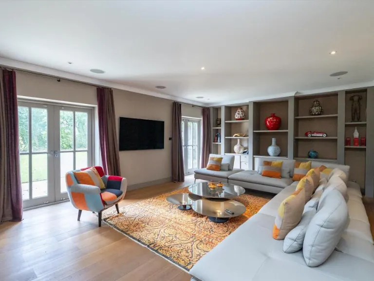 property Compatible Images}