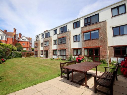 Similar property image