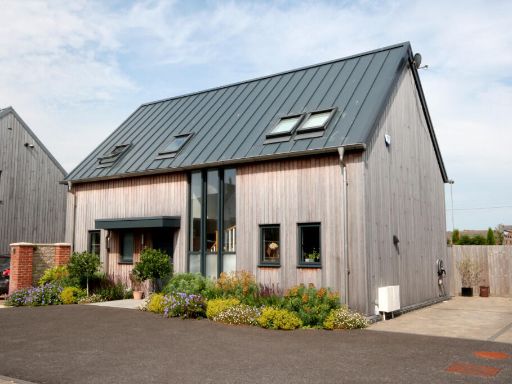 Similar property image