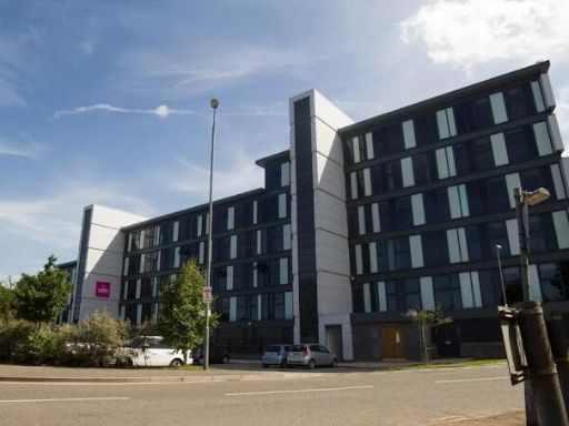 Similar property image