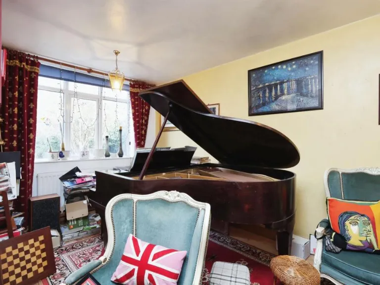 property Compatible Images}