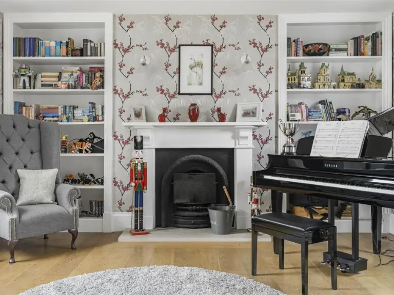 property Compatible Images}